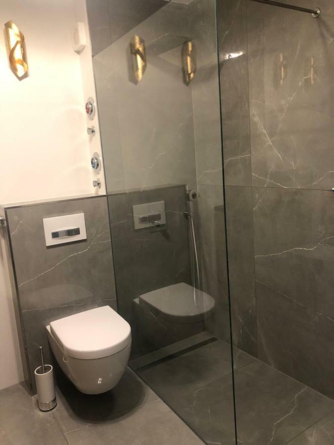 Luxurious 2 Bedroom Apartment Old City ميونيخ المظهر الخارجي الصورة